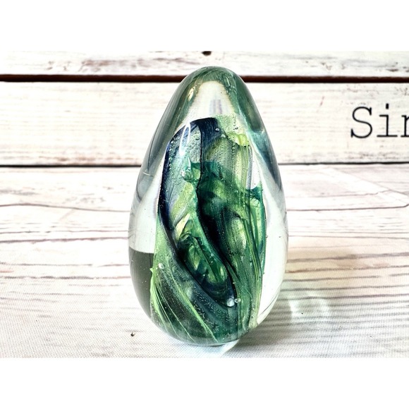 VTG Kerry Art Glass Egg Shaped Flower Paperweight Ireland Green Black Swirl - Picture 2 of 9